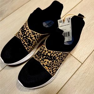 Adidas puremotion adapt leopard sneakers black 6.5